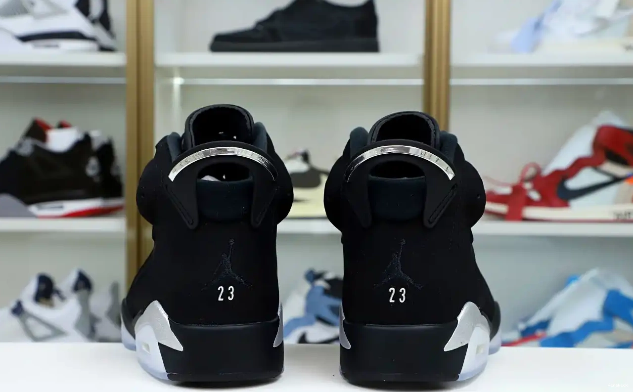 6 CHROME JORDAN AIR 0424